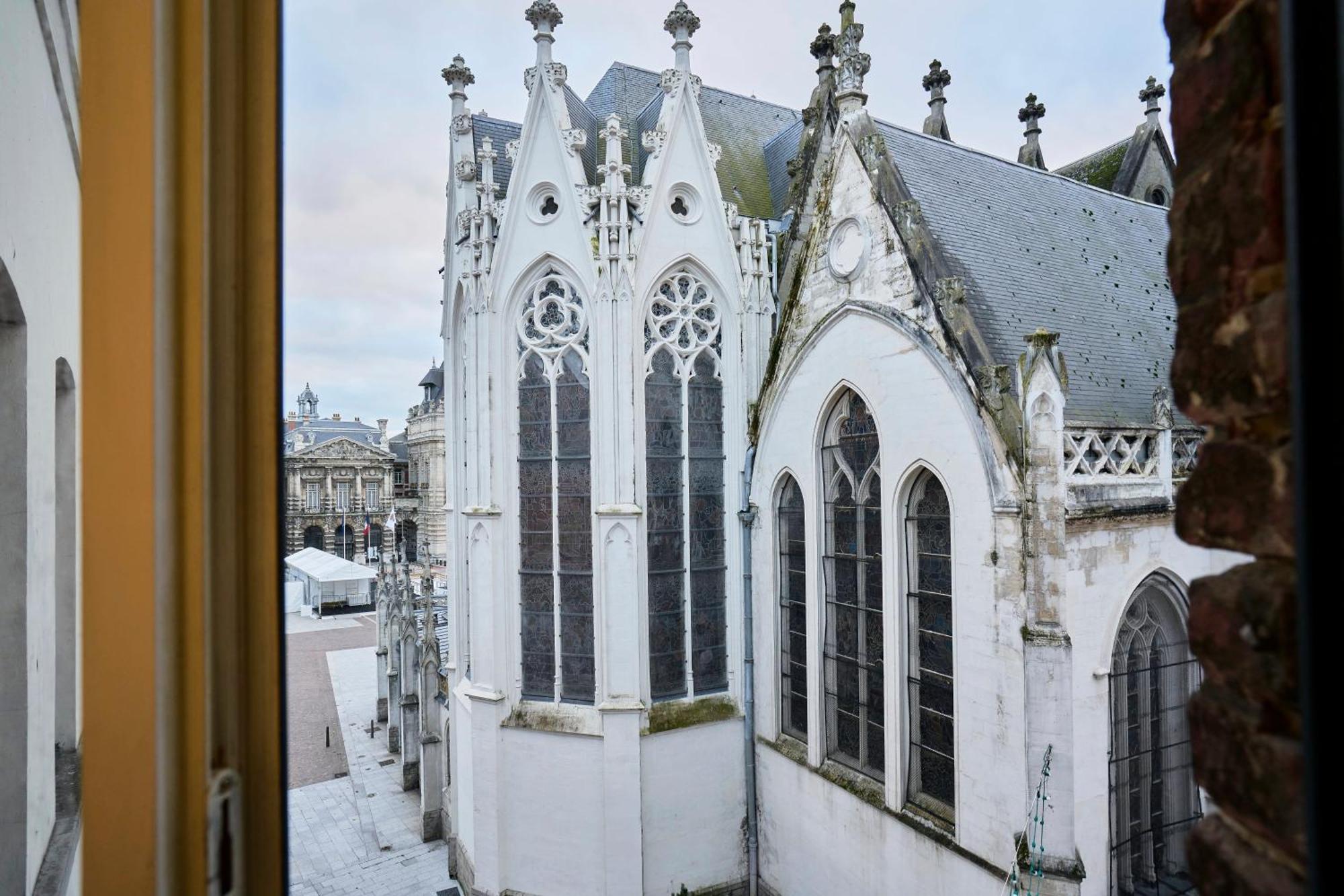 NG SuiteHome Grand Place I Balnéo Roubaix Esterno foto